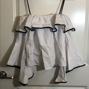 Off shoulder wide end sleeves upper